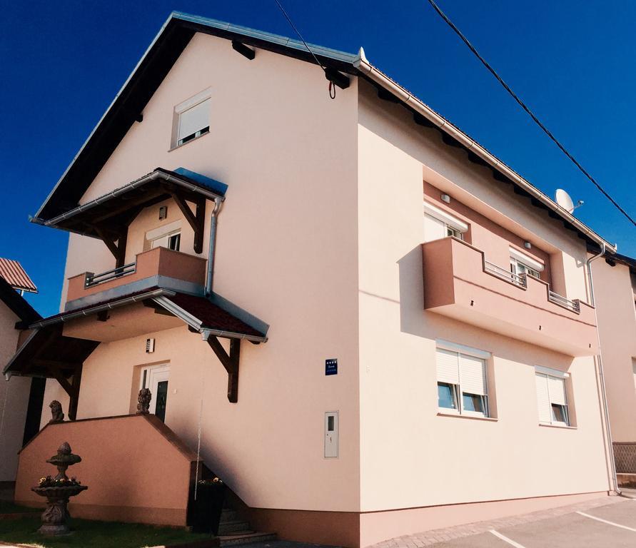 Apartmani "Mimoza" Otočac Exterior foto